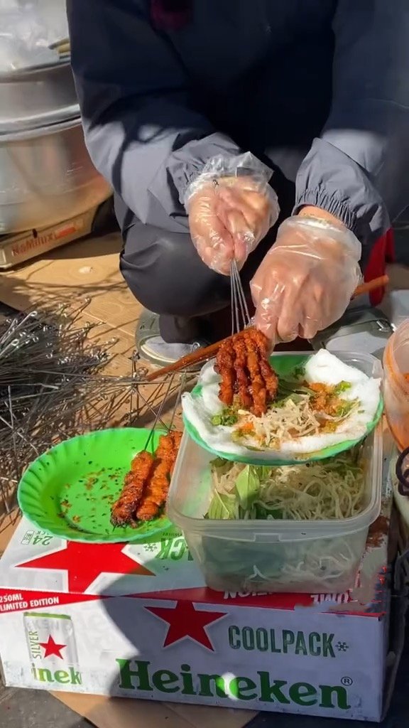 Bánh hỏi thịt nướng, ảnh 2